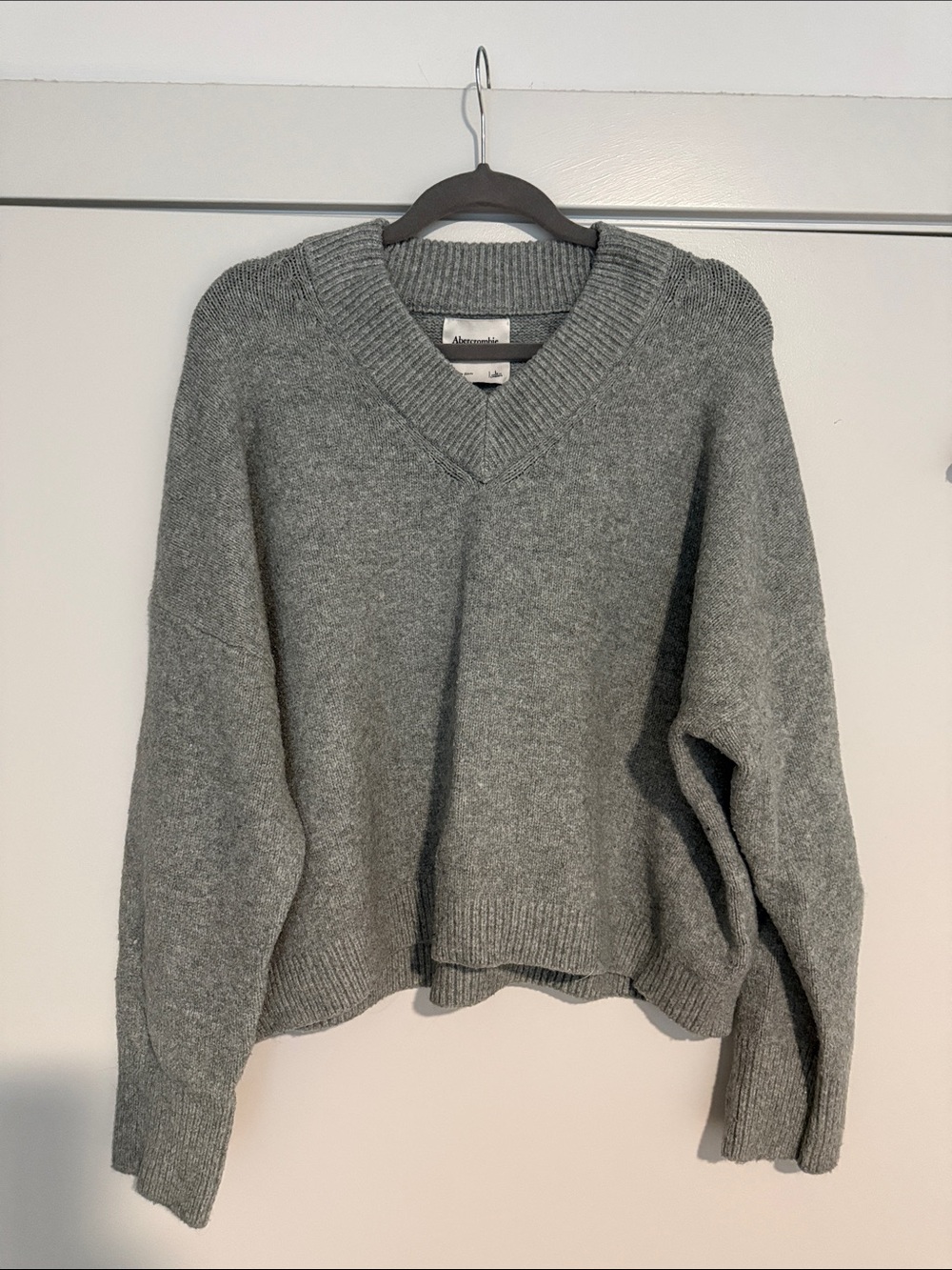 Abercrombie & Fitch Gray V-Neck Knit Sweater